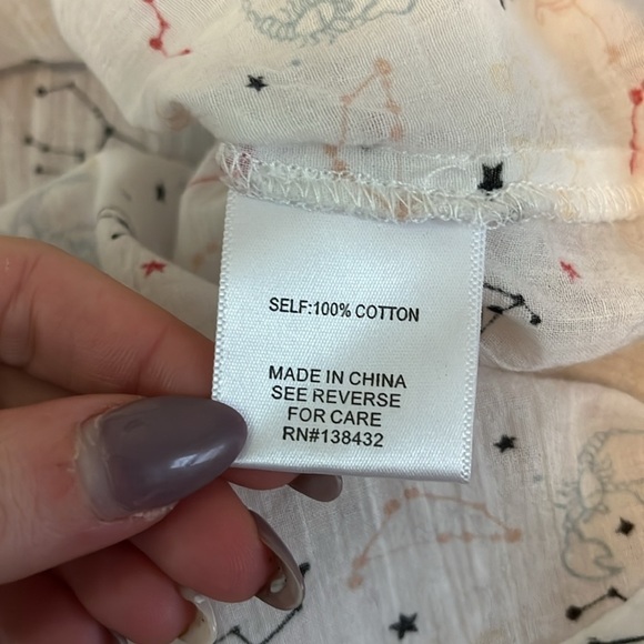 ModCloth Zodiac Sign Button Down Lightweight Novelty Print Shirt Size XS - Picture 14 of 16